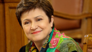 Ройтерс: Кристалина Георгиева поема данъчната политика в ЕК