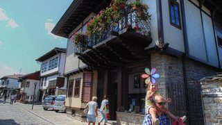 Фотогалерия: Гложенски манастир и Трявна