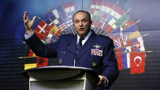 Командващият силите на НАТО в Европа ген. <span class="highlight">Брийдлав</span>: България е силен и верен съюзник