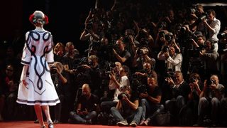 Фотогалерия: Испанската инвазия в <span class="highlight">Dolce</span> & <span class="highlight">Gabbana</span>