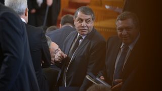 Фотогалерия: Стари и нови лица в парламента