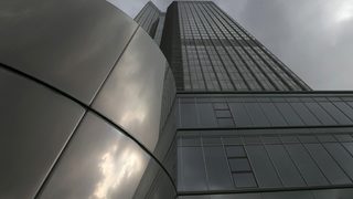 Акциите на банките, които не издържаха теста на ЕЦБ, силно поевтиняха