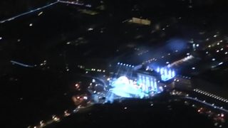 Видео: Полет над "светещата" Берлинска стена