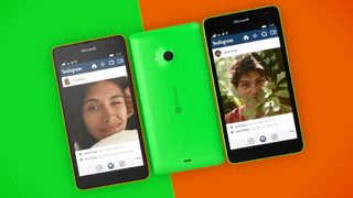Microsoft представи първия си смартфон без бранда на Nokia