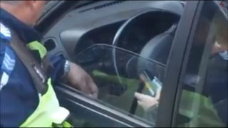 Катаджията, заснет с подкуп, се изправи пред съда и спечели съчувствието на свидетели