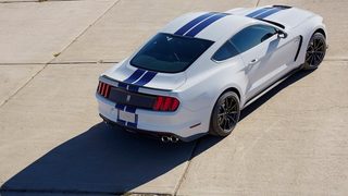 Фотогалерия: Новият "Мустанг Шелби" GT350 влиза в историята на "<span class="highlight">Форд</span>"