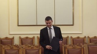 Кабинетът упълномощи Горанов да преговаря с банките за поемането на външен дълг