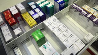 Пациентски организации искат лекарствата за онкоболни да останат в здравната каса