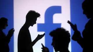 Приложението <span class="highlight">Adblock</span> <span class="highlight">Plus</span> ще скрива дали съобщенията във Facebook са прочетени