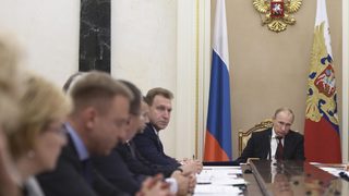 Путин се възмути от поскъпването на бензина при поевтиняващ петрол