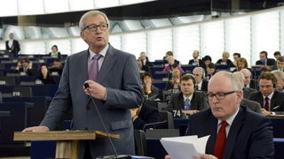 Юнкер разгневи евродепутaтите с "орязан" дневен ред за 2015 г.
