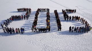 След бурната 2014 г. светът очаква една неспокойна 2015 г.