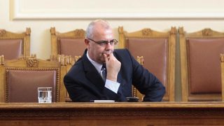 Командированите по границата полицаи се прибират, обеща вътрешният министър