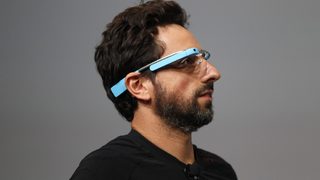 Спира продажбата на Google glass