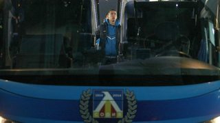 Видео: "Левски" замина с автобус и 25 играчи за лагера в Анталия