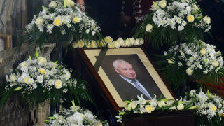 Президентът Желю Желев беше изпратен с военни почести