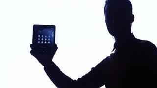 Нов <span class="highlight">вирус</span> за Android прилъгва потребителите с фалшиви съобщения