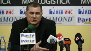 Федерацията <span class="highlight">по</span> <span class="highlight">лека</span> <span class="highlight">атлетика</span> подписа договор за екипировка с Nike