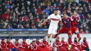 Водачите в Бундеслигата спечелиха, "Борусия" се отлепи от дъното