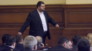 <span class="highlight">Димитър</span> <span class="highlight">Луджев</span>: Станишев и Доган поискаха Пеевски да оглави ДАНС