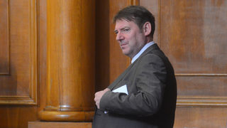 И ДАНС може, и слуша повече в полза на властта