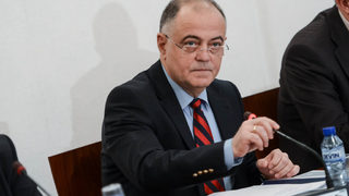 Сарайско-библиотекарската групировка стои зад "<span class="highlight">Червеи</span>" и следенето на протестиращи, твърди Атанас Атанасов