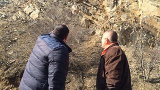 Скални късове паднаха върху две къщи под Античния театър в Пловдив