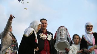 Фотогалерия: Традиционна помашка сватба в <span class="highlight">Рибново</span>