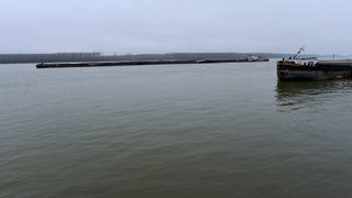 Екоинспектори проверяват разлив в <span class="highlight">река</span> Дунав