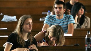 Няколко колежа ще бъдат преобразувани във висши училища