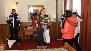 Линдзи Вон видя апартамента си в Банско