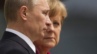 Меркел няма да присъства на военния парад за Деня на победата в Москва