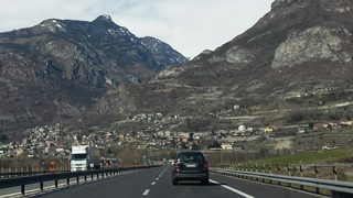 Пътна лента за споделено пътуване ще свързва Швейцария и Франция