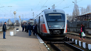 Общините може да поемат губещиите линии на БДЖ
