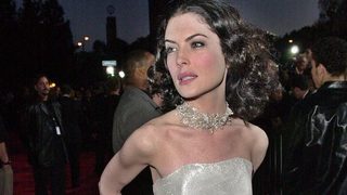 Фотогалерия: Лара Флин Бойл - звездата от ''Туин Пийкс'', на 45 г.