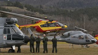 Жертвите в катастрофата на Germanwings са 150, открита е черната кутия (хронология)