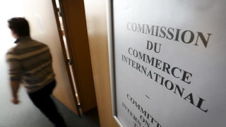 Петнадесет комисии в европарламента работят по търговското споразумение между ЕС <span class="highlight">и</span> САЩ