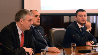 Горанов пак предлага многократно местене на парите между НОИ и частни фондове