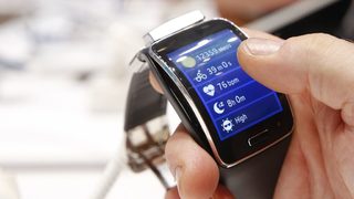 Samsung също подготвя кръгъл умен часовник