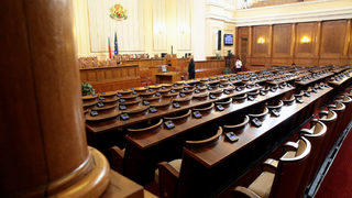 Русия и САЩ са с най-много приятели в българския парламент
