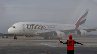Emirates ще купи самолетни двигатели за 9.2 милиарда долара от Rolls-Royce