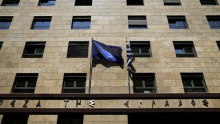 "Катимерини": Съседите на Гърция поставят под карантина филиалите на нейните банки