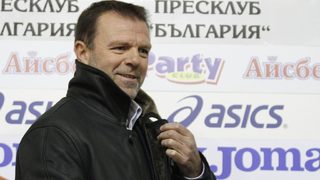 ЦСКА е платил на Стойчо Младенов 360 000 евро за сезон и половина