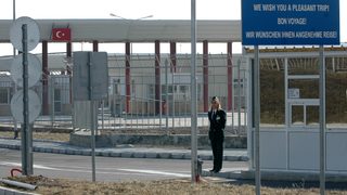 Митничарите ще минават <span class="highlight">психотест</span> при назначение и повишение