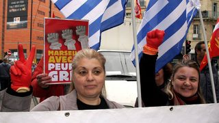 Министри и синдикалисти се включиха в първомайските манифестации в Гърция