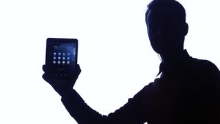 Безплатните приложения за Android се свързват с тайни сървъри без да уведомяват потребителите