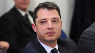 Делян Добрев кани "Ексон мобил" в конкурсите за "Терес" и "Силистар"
