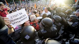 Протестите в Македония продължават и тази вечер