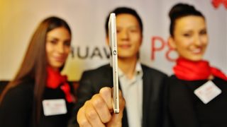 Уникалният Huawei P8 вече и в България