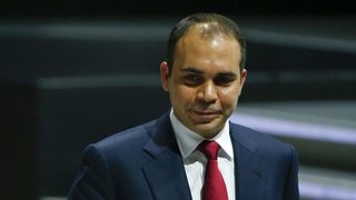 Принцът на Йордания е фаворит на букмейкърите за президент на ФИФА